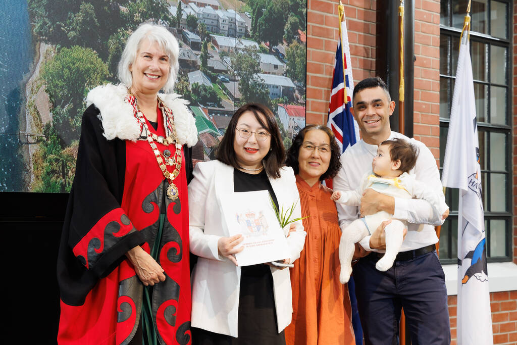 093_HCC_NZCitizenship_1_17Jun2024.jpg