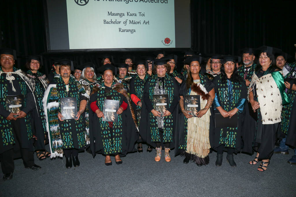 1057_Tainui_Grad_3_21Apr17.jpg