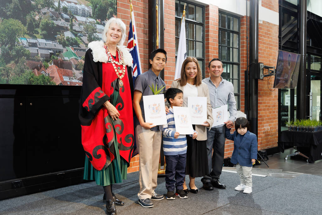079_HCC_NZCitizenship_1_17Jun2024.jpg