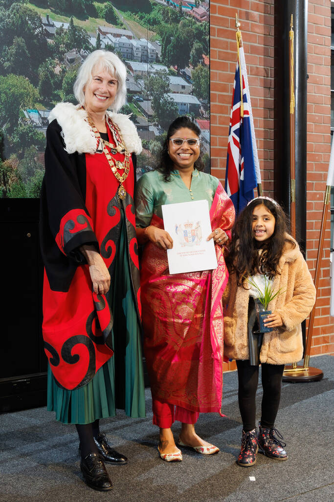 043_HCC_NZCitizenship_2_17Jun2024.jpg
