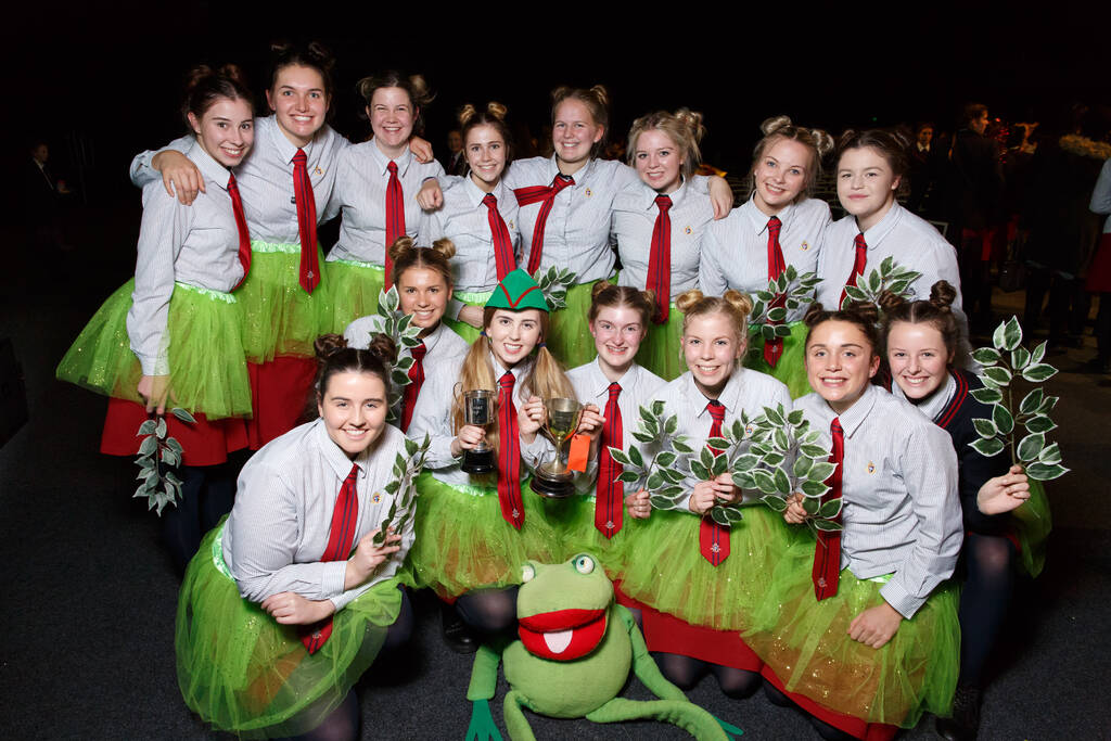 Dio House Singing 2017 1123.jpg