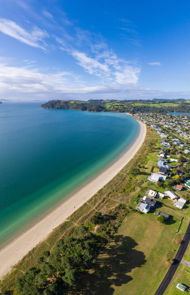 Cooks Beach Panorama 6.jpg