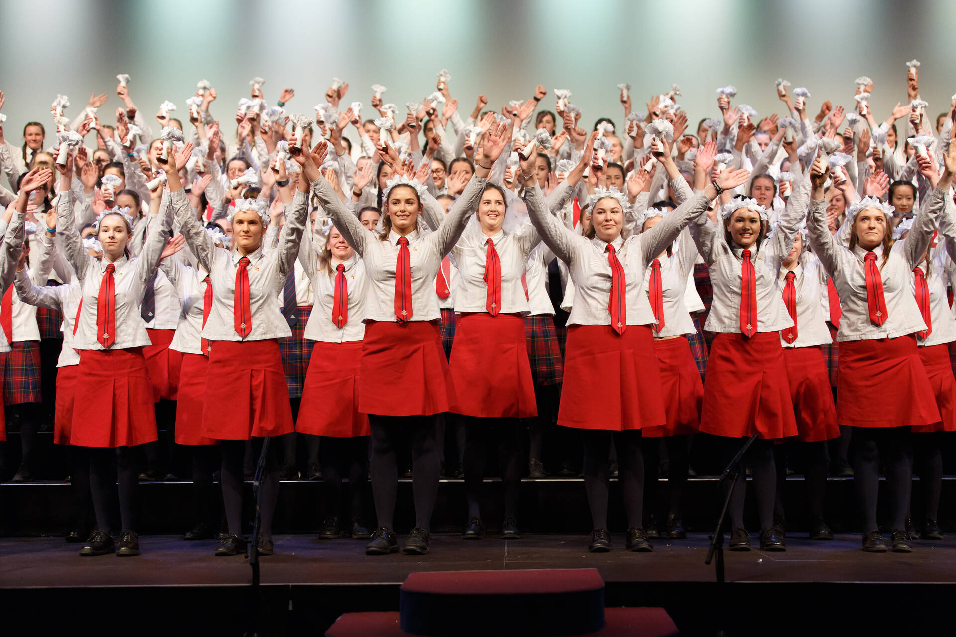 Dio House Singing 2017 0289.jpg